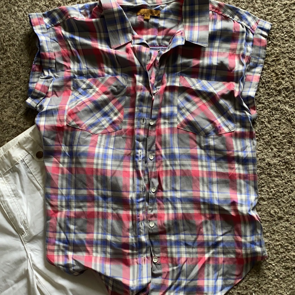 Casual Outfit - Picture 2 of 7